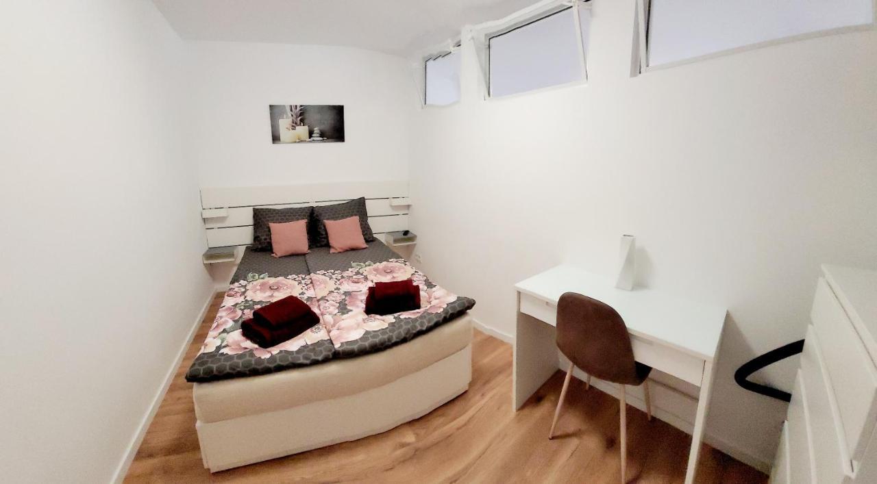 3-Zimmer, Bis 6 Personen Mit Parkplatz Apartment Muelheim an der Ruhr Luaran gambar